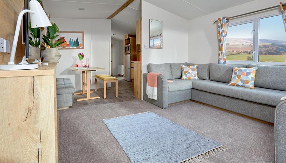 The Lakes Rookley Exteriér fotografie Interior of a static